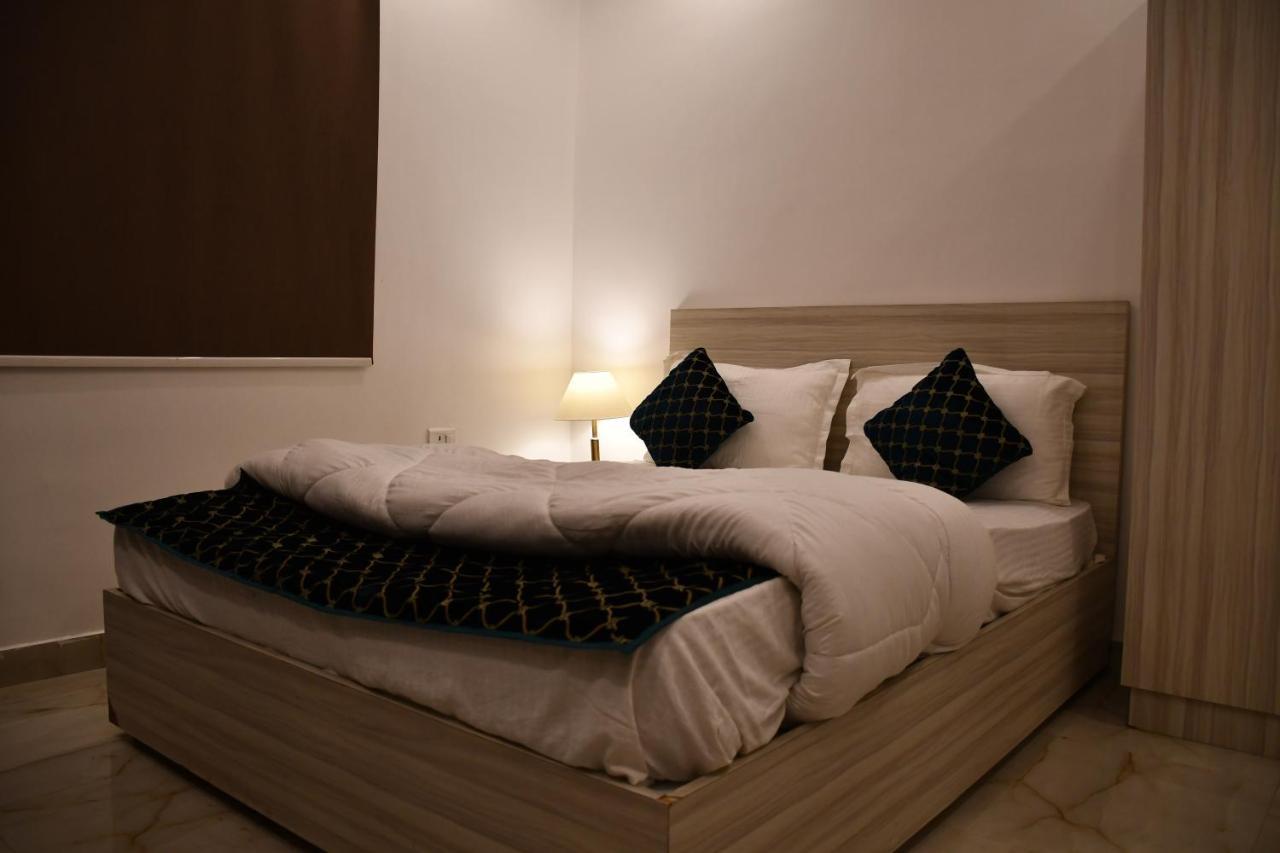 Hotel Vista Palace Patna  Bagian luar foto